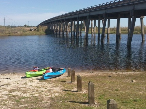 paddling Econlockhatchee River, kayak, canoe