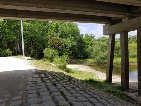 paddling Econlockhatchee River, kayak, canoe