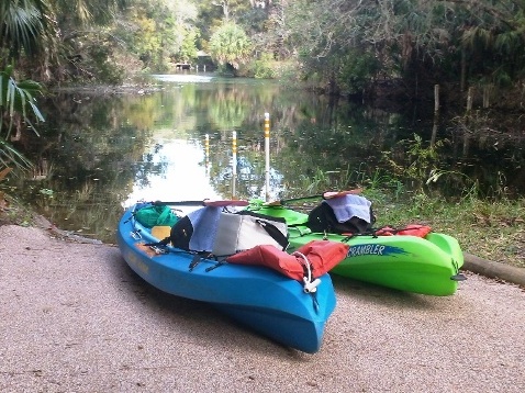 paddling Silver River