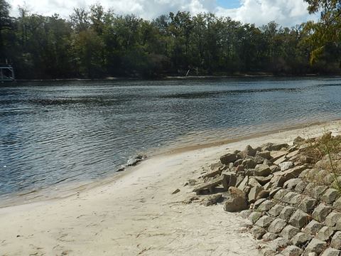 paddling Suwannee River, Hurst Boat Ramp