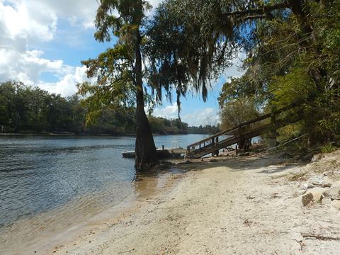 paddling Suwannee River, Hurst Boat Ramp