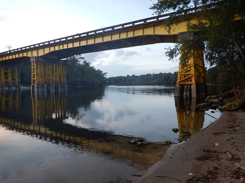 paddling Suwannee River, Rock Bluff