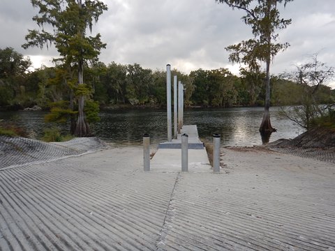 paddling Suwannee River, Hart Spring