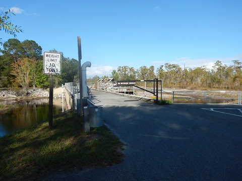 paddling Suwannee River, Griffis Fish Camp