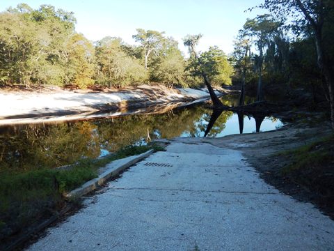 paddling Suwannee River, Roline Boat Ramp