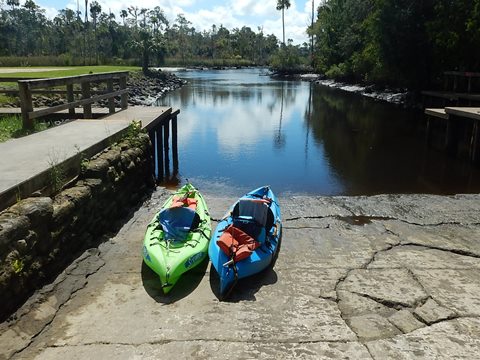 paddling Waccasassa River, kayak, canoe